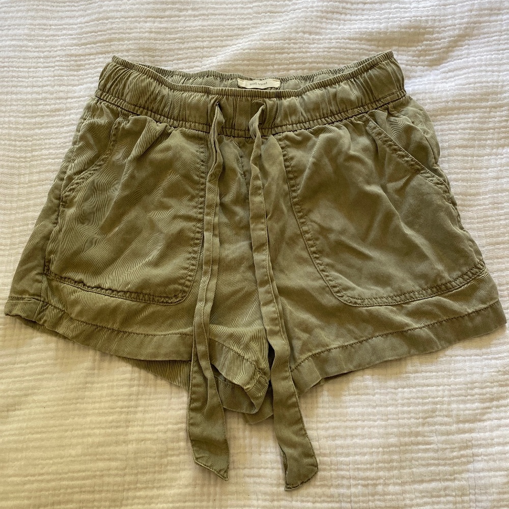 C&C high rise shorts size small